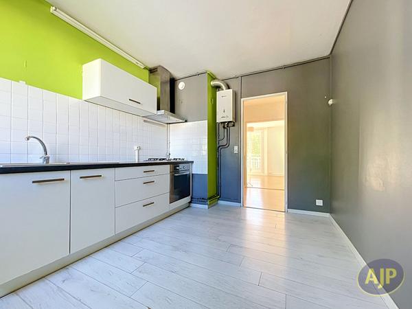 Appartement à vendre Reze - 4 pièces, 71m² avec 3 chambre(s) à 156 890€ - AJP Immobilier Rezé