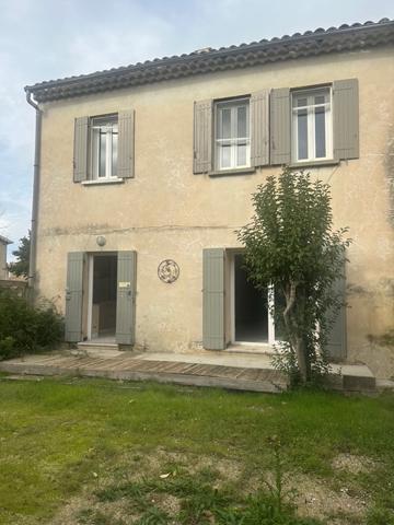 Courthézon (84350) Maison 145m2 avec jardin à Courthézon