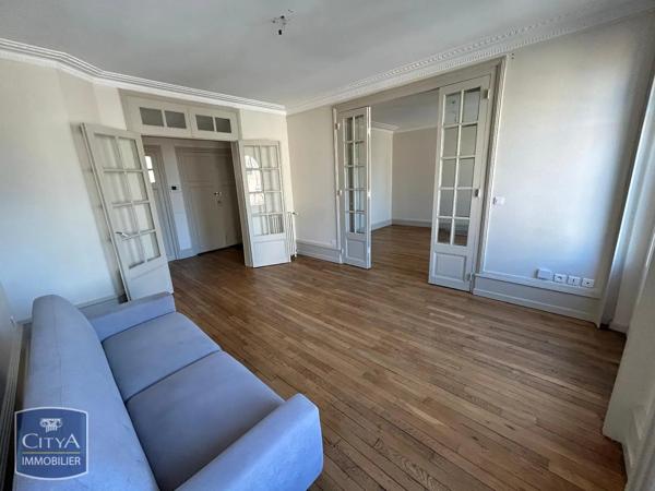 Appartement à louer 4 pièces 97.48m² Charleville-Mézières (08000)