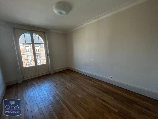Appartement à louer 4 pièces 97.48m² Charleville-Mézières (08000)