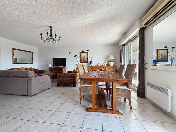 FREJUS T4 de 91,5 m² ? Étage élevé, vue dégagée & grande terrasse - double garage