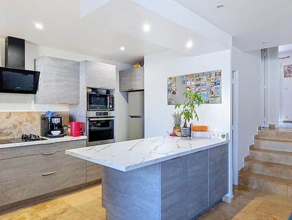 Maison 4 pièces à vendre à Peymeinade - Secteur recherché, combles aménagés