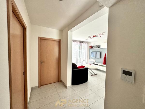 Appartement T2 - 42m2 - Jardin - Parking - La Rochelle Médiathèque (Ville en bois) €295 000 ** - Référence JH736D1