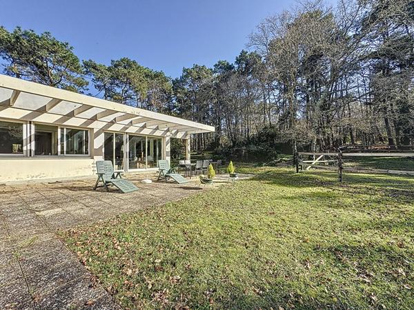 Domaine d'exception et maison de plain pied, 230m² et sous-sol total - Ploemeur.