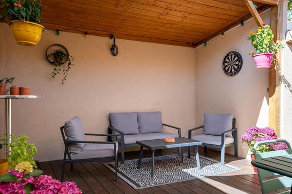 Maison citadine rénovée et son patio de charme – Nantes Zola