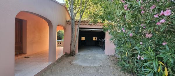 Belle Villa Traditionnelle à Vidauban 4P 110m2 avec terrain 1250m2