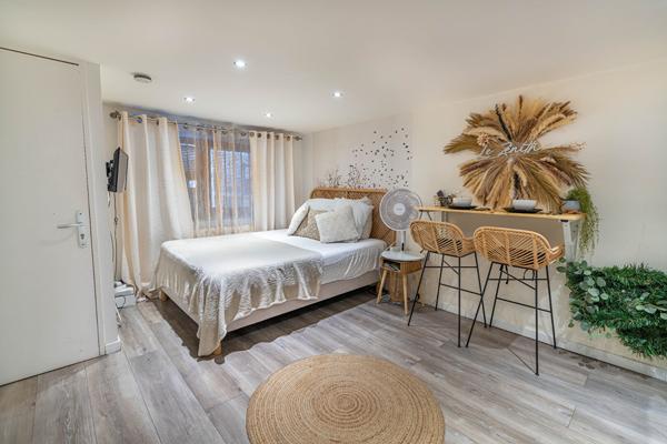 A VENDRE - Studio de 16 m² ? Annecy Vieille-Ville -Rentabilité Airbnb - À deux pas du lac