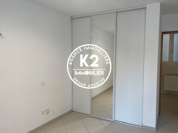 MAISON DE VILLE 77 m² - 3 CHAMBRES - GARAGE 35 m² - SANS TRAVAUX