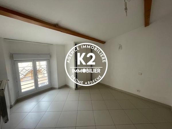 MAISON DE VILLE 77 m² - 3 CHAMBRES - GARAGE 35 m² - SANS TRAVAUX