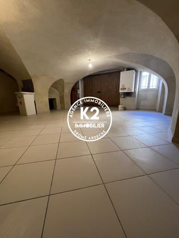 MAISON DE VILLE 77 m² - 3 CHAMBRES - GARAGE 35 m² - SANS TRAVAUX