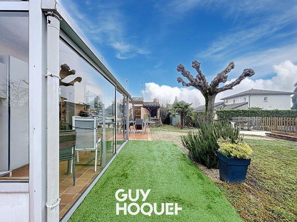 Maison de caractère 3 Chs avec T2 Indépendant, Grenier aménageable, Véranda, Piscine et Garage