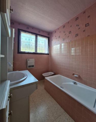 Maison familiale avec potentiel - Proche commerces et centre hospitalier