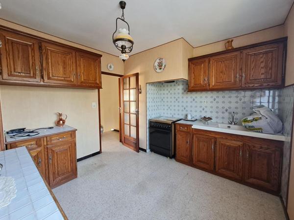 Maison familiale avec potentiel - Proche commerces et centre hospitalier