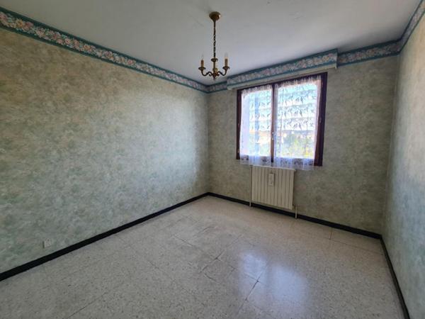 Maison familiale avec potentiel - Proche commerces et centre hospitalier