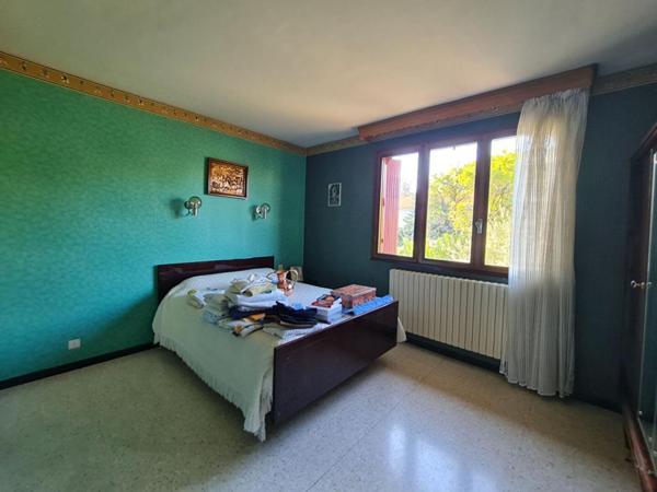 Maison familiale avec potentiel - Proche commerces et centre hospitalier