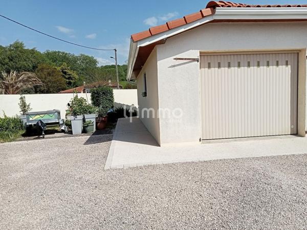 villecomtal maison 5 pièces avec garage