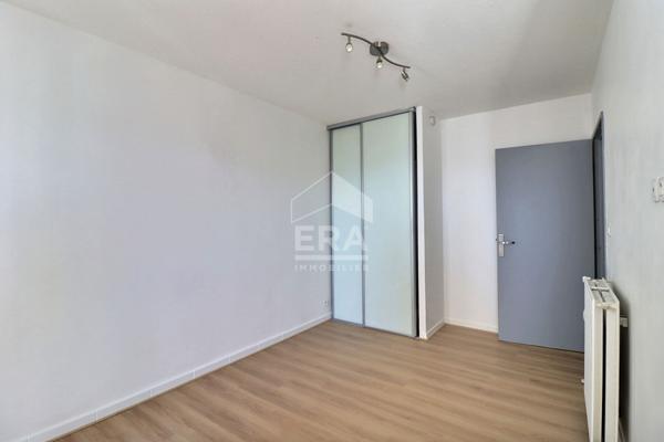 A Vendre appartement type 1 de 23m2-Vue dégagée-place de parking à Marseille 13011 résidence château saint Jacques