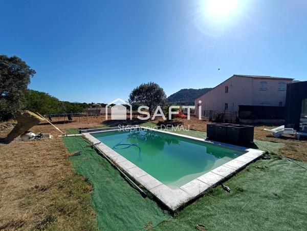 VILLA  &  VERANDA - PISCINE- Grand GARAGE- CAVE