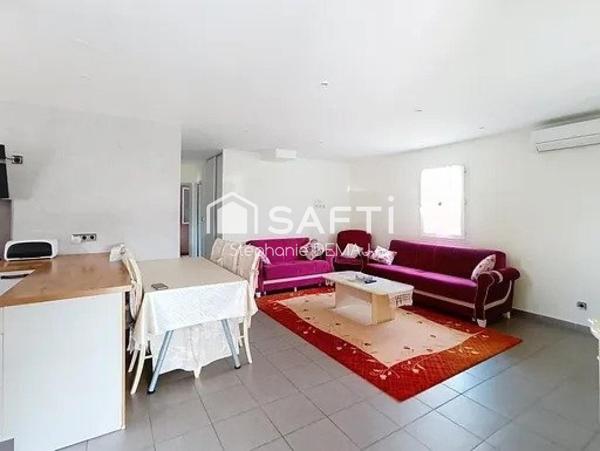 VILLA  &  VERANDA - PISCINE- Grand GARAGE- CAVE