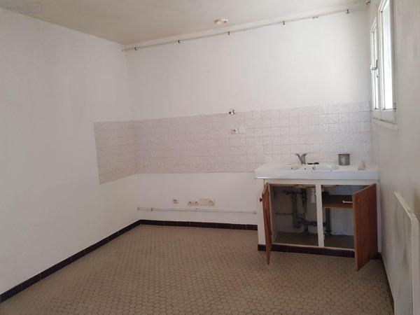 Appartement à louer à Saint-Trivier-de-Courtes dans l'Ain (01560), ref : 13755/492