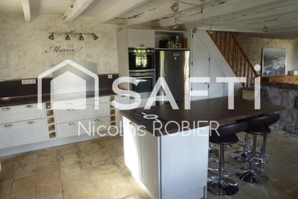 Jolie Maison en pierre !!