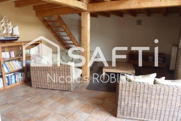 Jolie Maison en pierre !!