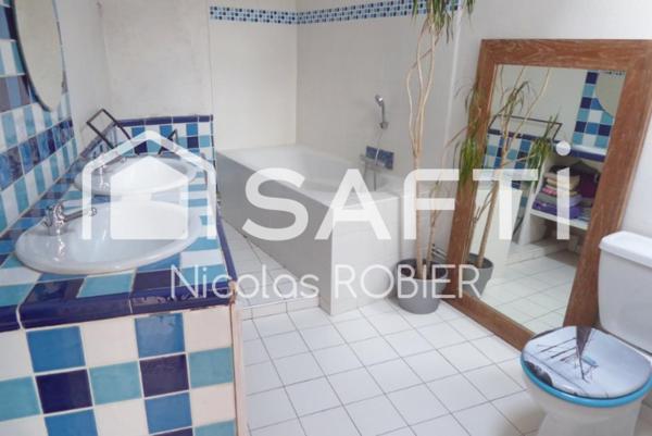 Jolie Maison en pierre !!