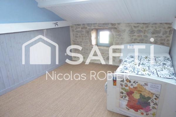 Jolie Maison en pierre !!