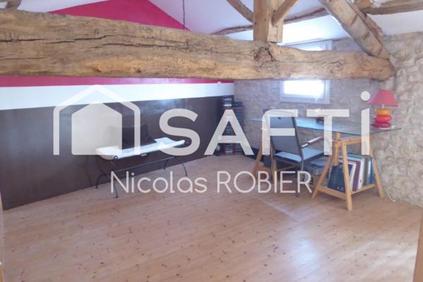 Jolie Maison en pierre !!