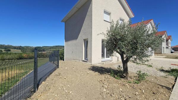 Maison - Location - Montferrat - 3 chambres - jardin- garage