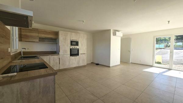 Maison - Location - Montferrat - 3 chambres - jardin- garage