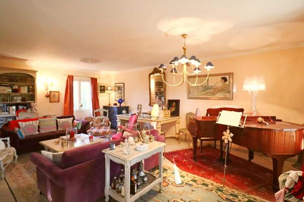 Maison Caumont Sur Durance 8 pièce(s) 248 m2