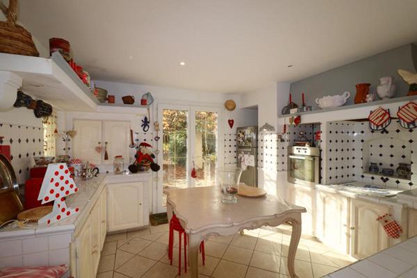 Maison Caumont Sur Durance 8 pièce(s) 248 m2