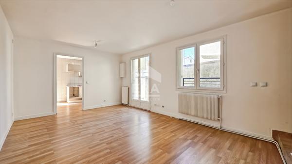 Montreuil Boissière, maison de 61m²  3 pièces avec terrasse