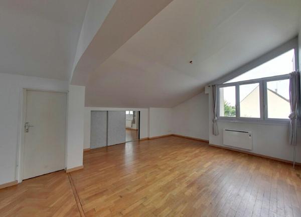 Appartement à vendre    3 pièces • 59 m2 Nanteuil-le-Haudouin