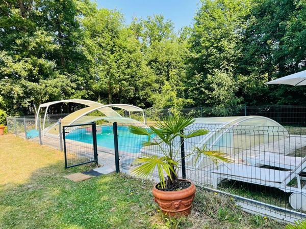 Maison Vernouillet 5 chambres 190 m2, 2000m2 terrain, piscine dans secteur recherché