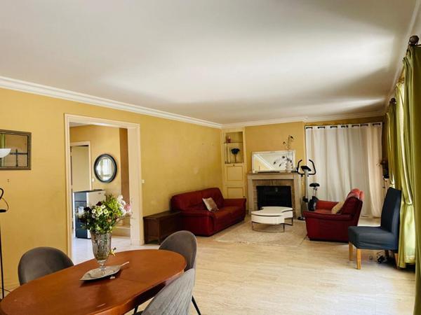 Maison Vernouillet 5 chambres 190 m2, 2000m2 terrain, piscine dans secteur recherché