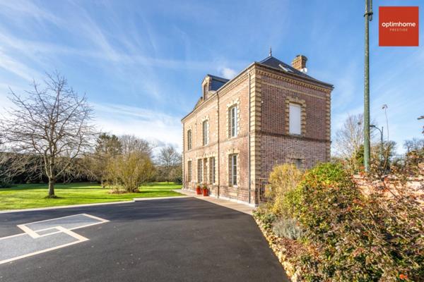 Magnifique propriété comprenant une Maison de maître et une maison d’amis sur 288 m2 en plein coeur de la Normandie et à 50 minutes des plages !