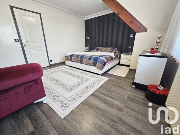 Maison 6 pièces de 144 m² à Le Blanc-Mesnil (93150)