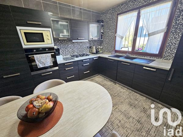 Maison 6 pièces de 144 m² à Le Blanc-Mesnil (93150)