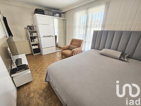 Maison 6 pièces de 144 m² à Le Blanc-Mesnil (93150)