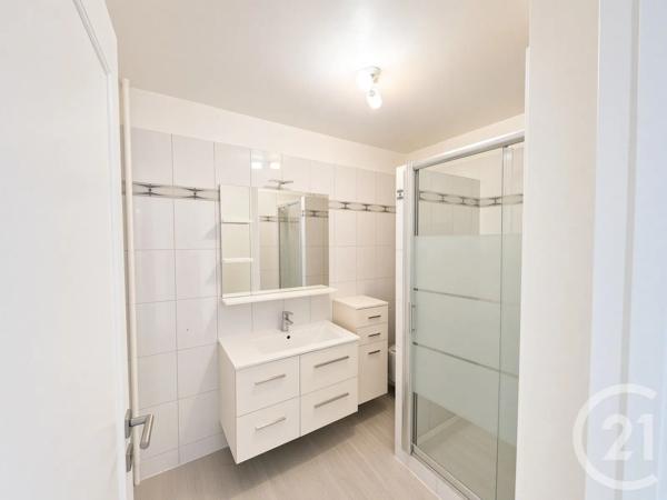 Appartement F3 à vendre  3 pièces - 61,84 m 2   FRESNES  - 94