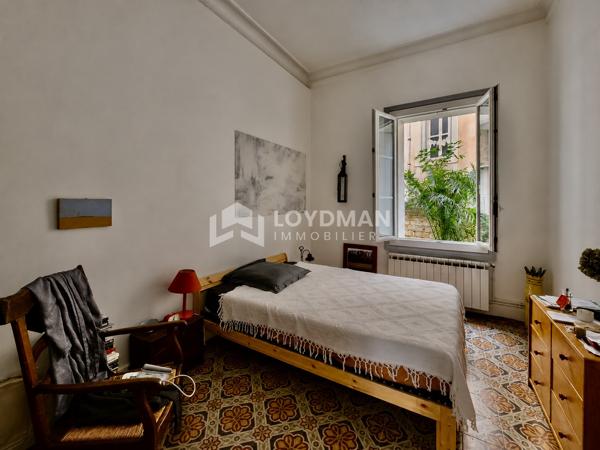 T4 92 M² – COUR PRIVATIVE 39 M² – CHARME ANCIEN – MONTPELLIER CENTRE-VILLE