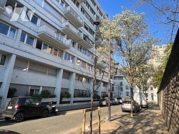Appartement T2 - Vente - Paris 16e arrondissement

À vendre, appartement 5ième étage ascenseu...
