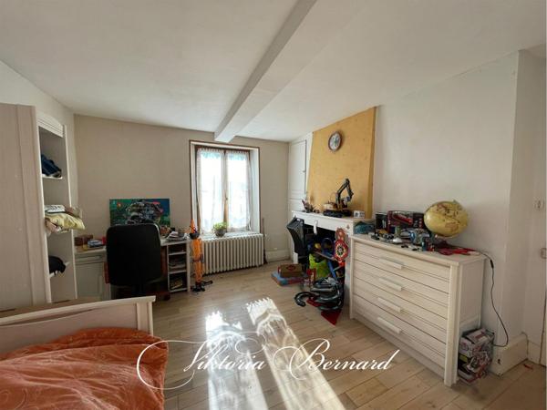 Maison à CREIL, 60100 - 5 pièces 129m²