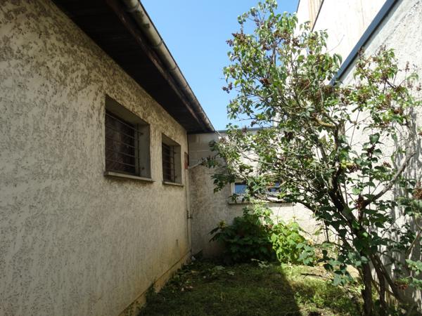 Maison à acheter avec terrasse et jardin à Villenave-D'Ornon (33)