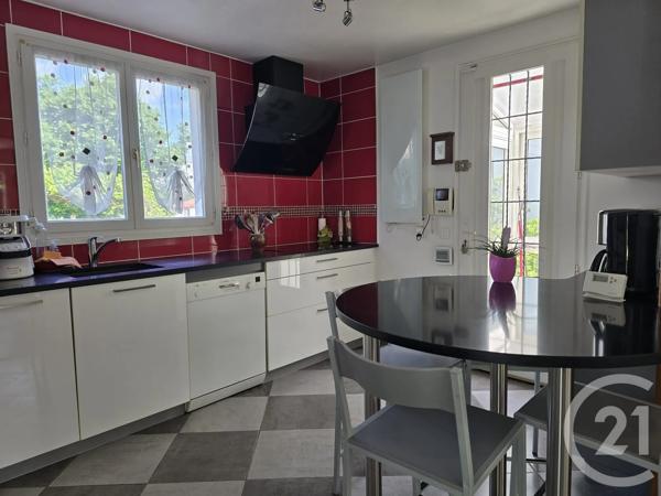 Maison à vendre  6 pièces - 134 m 2   FONTENAY SOUS BOIS  - 94