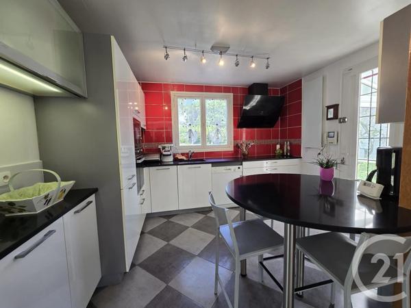 Maison à vendre  6 pièces - 134 m 2   FONTENAY SOUS BOIS  - 94