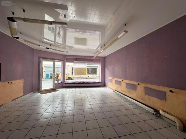 Location - Fonds et/ou murs commerciaux Ussel 19200 2 pièces 50 m 2