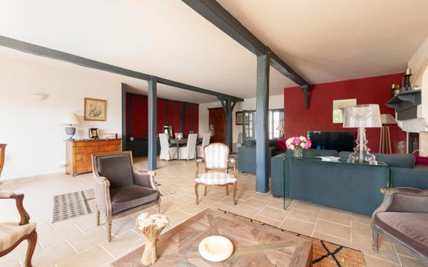 Maison à vendre    5 pièces •  Saint-Aubin